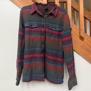 Women's Long-Sleeved Fjord Flannel Shirt size 10